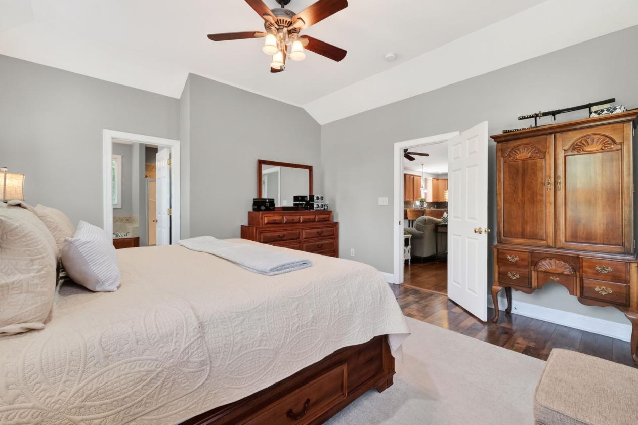 Custom Home on 3+ Horse-Ready Acres - photo 17