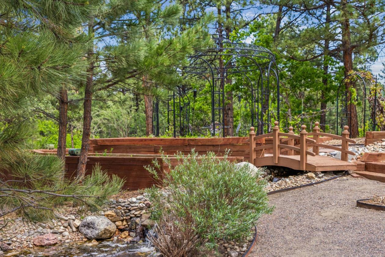 Zoned for horses on 5.13 Acres - photo 5
