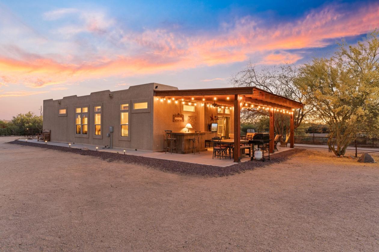 Rare and Charming Equestrian Property - photo 4