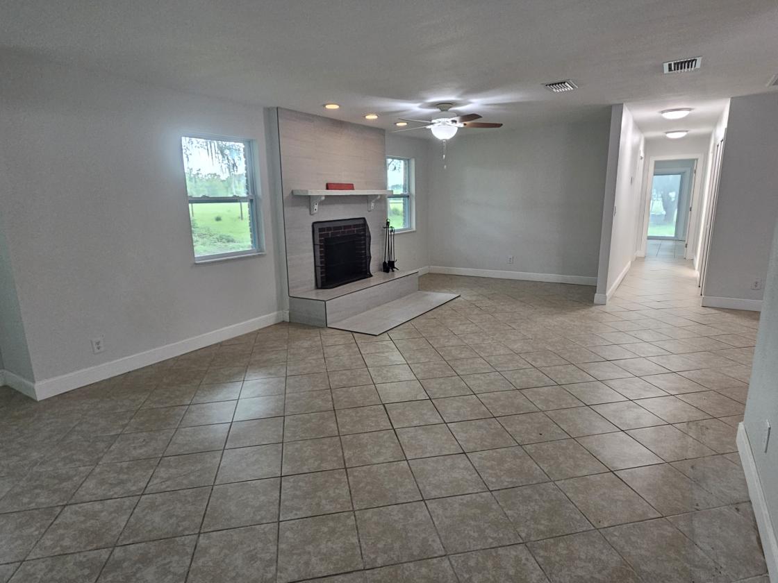 38.3 ACRE FARM WITH NEWLY REMODELED HOME - photo 5