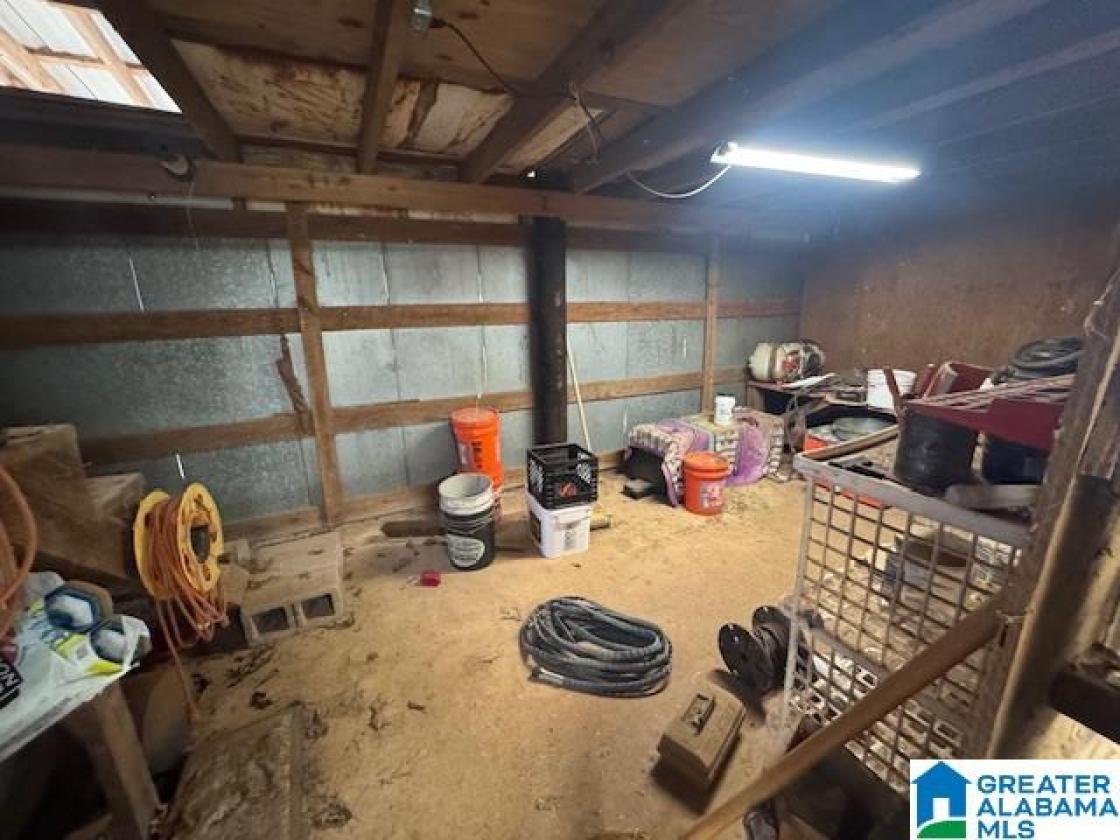 Equestrian Farm with Fantastic Mountain Views - photo 25