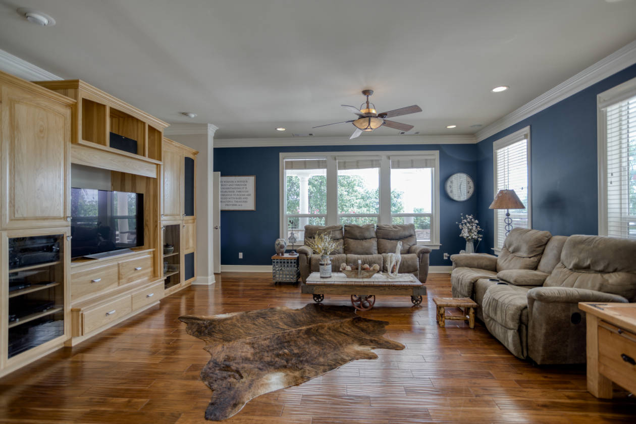 Luxury Equestrian Estate with Covered Arena Palo Cedro, Shasta County