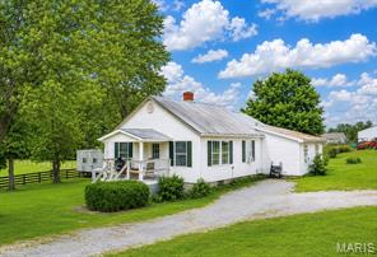 Income-Producing Horse Farm! - photo 7
