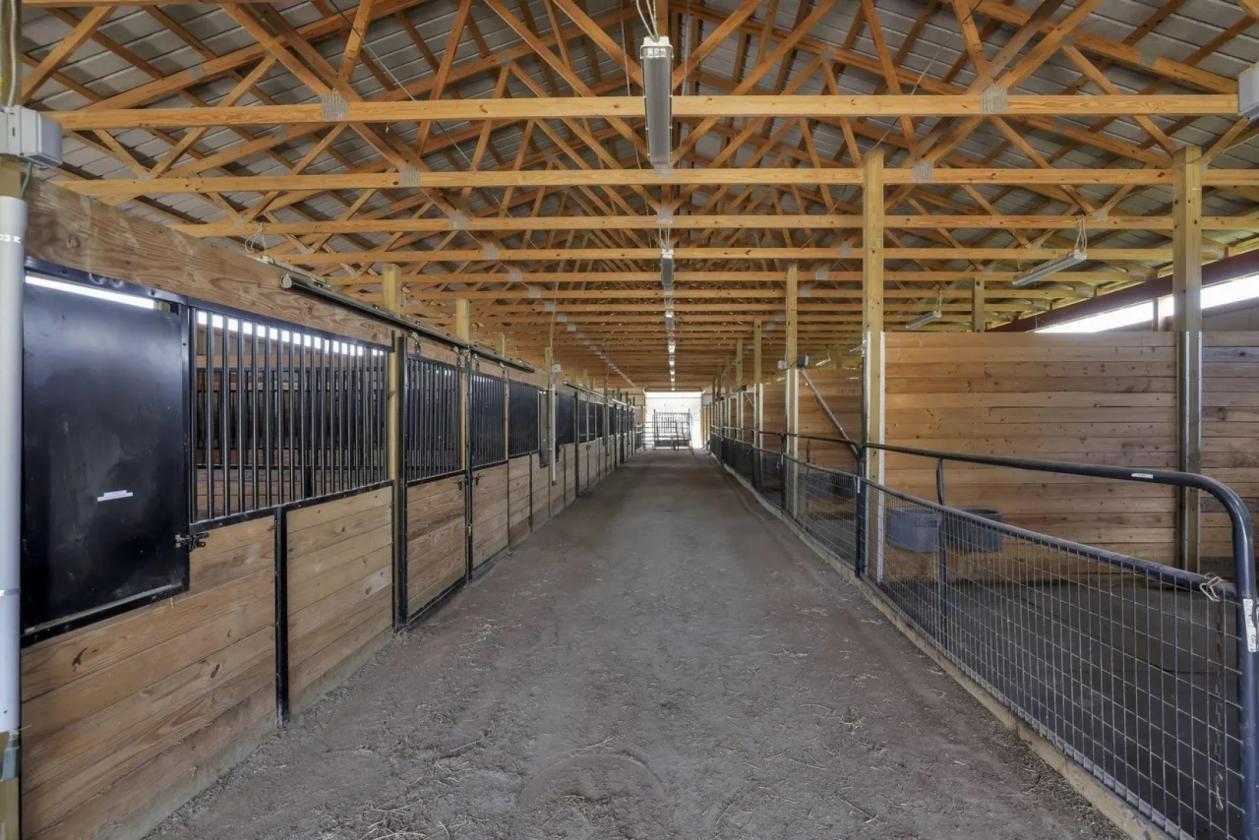 Luxury 57+ Acre Equestrian Estate -- NNN LEASE - photo 16