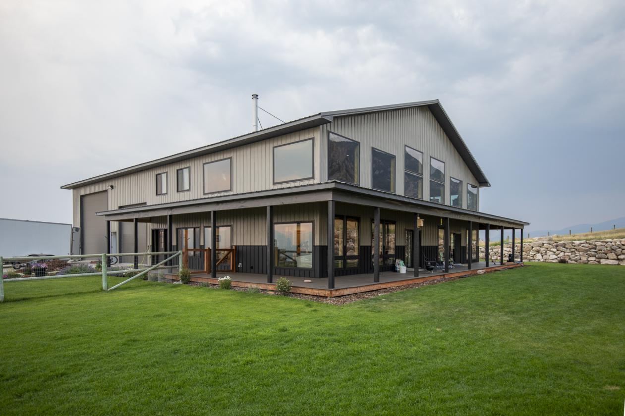 Yellowstone Corridor Luxury Horse Property - photo 2