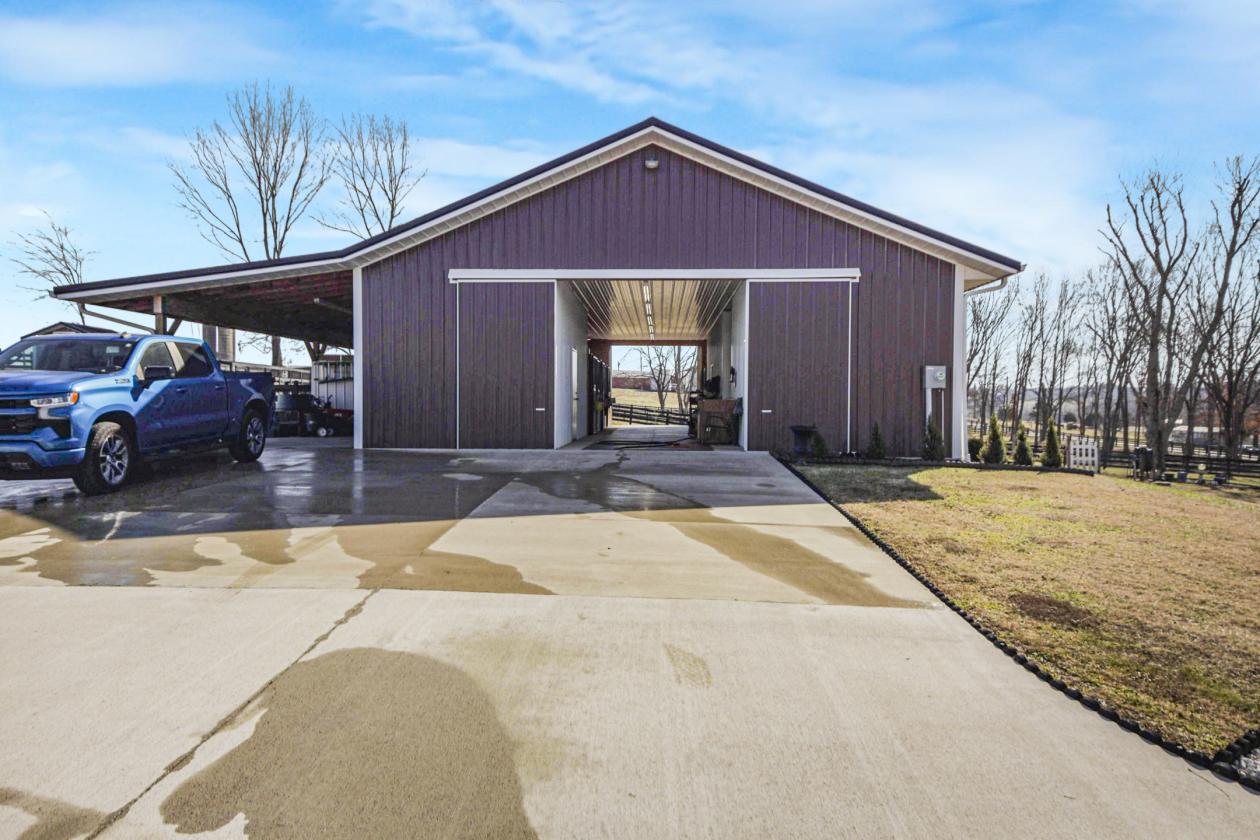 (Price Reduction) Horse Lover’s Dream Estate - photo 2