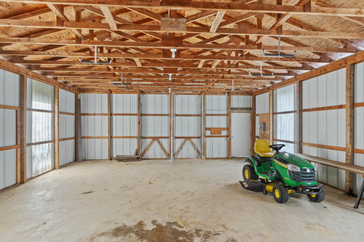 Classic log home on 23 gorgeous wooded acres! - photo 25