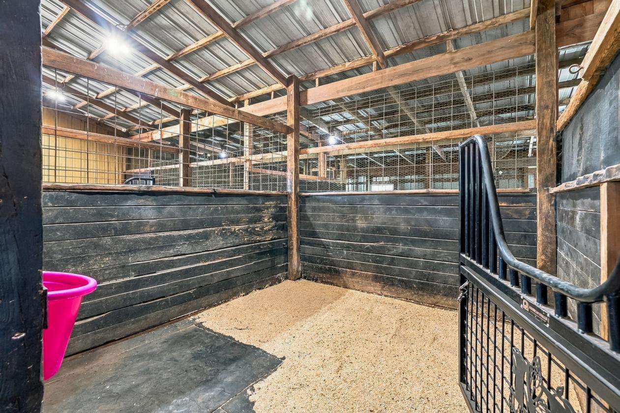 10-Acre Equestrian Estate in Prime Delaware County - photo 16