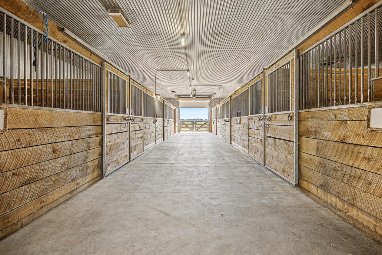 32-Stall Lakefront Equestrian Facility - photo 14