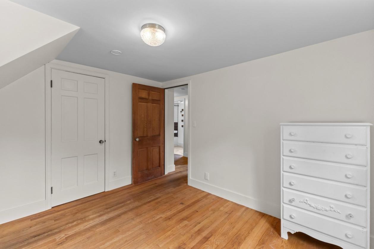 Beautiful Cape Home with Barn & Direct Trail Access - photo 22