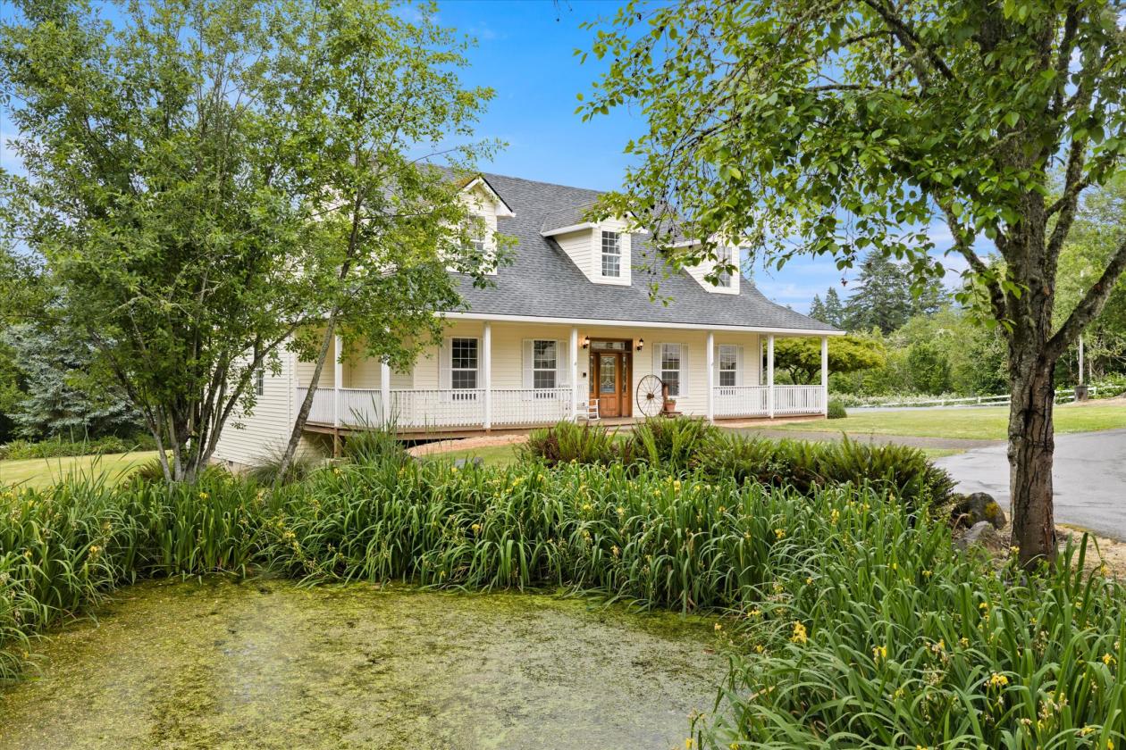 PNW Country Home w/Equestrian Foundations - photo 2