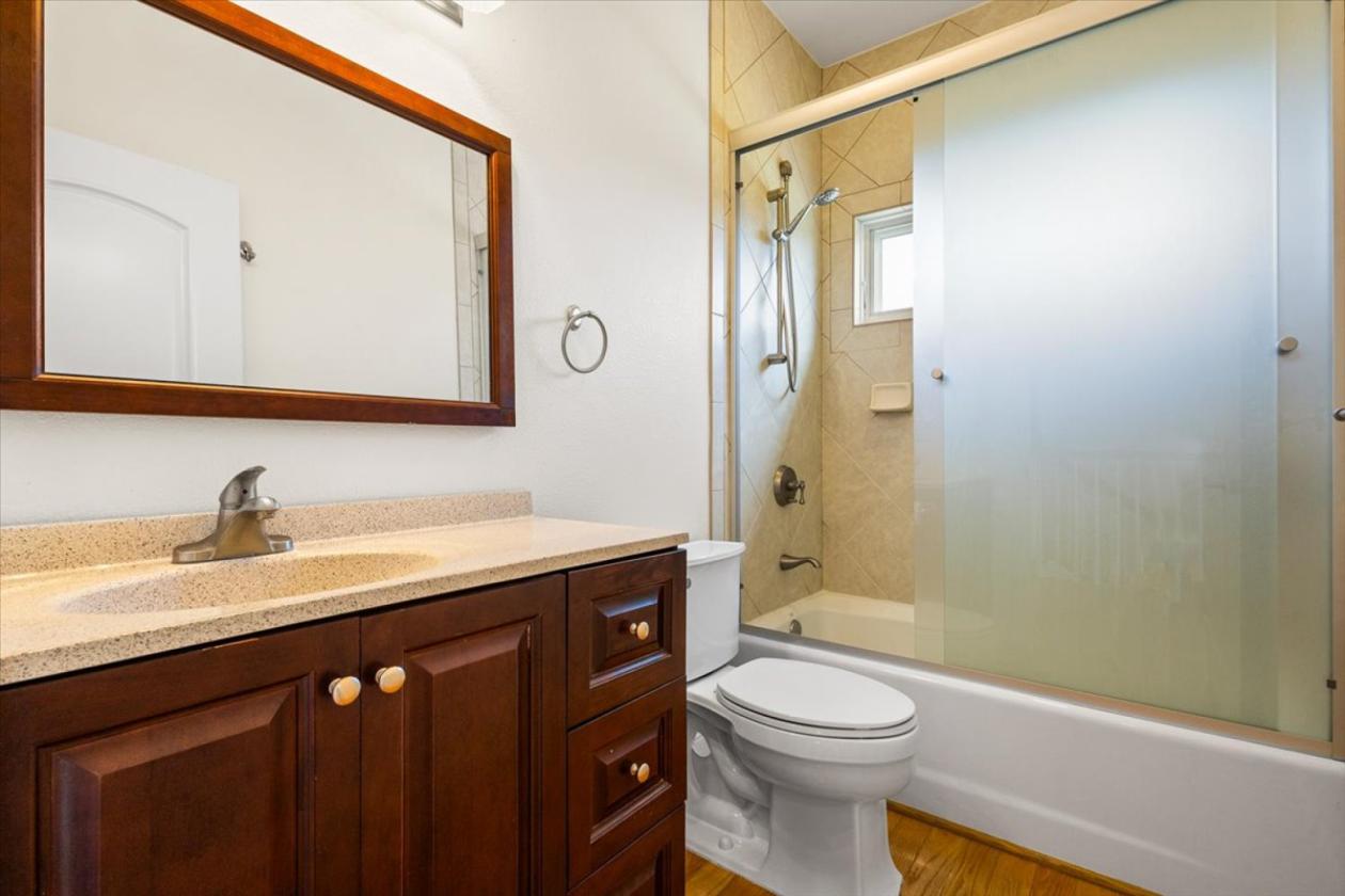 Modern Victorian Inspired Farmhouse on 2.74 acres! - photo 19