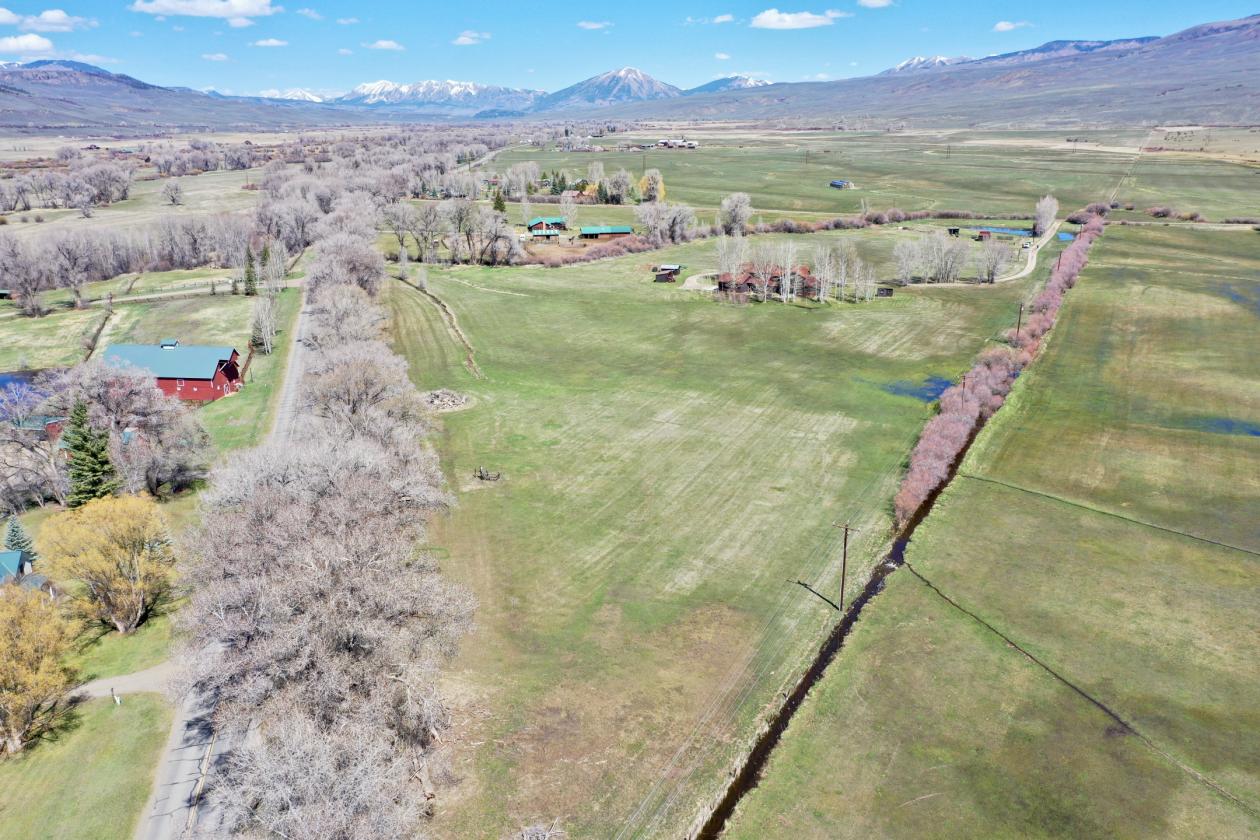 17 Acre Ranch in the Ohio Creek Valley - photo 4