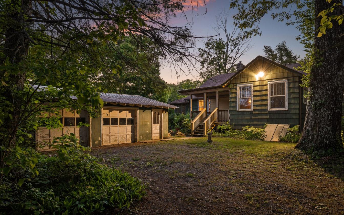 Historic Land, Barn, Home, Award Winning Schools - photo 7