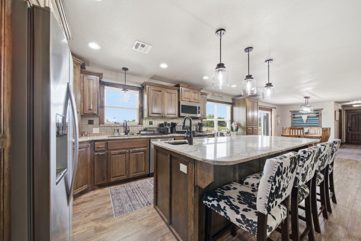 Executive Southwest Home - photo 10