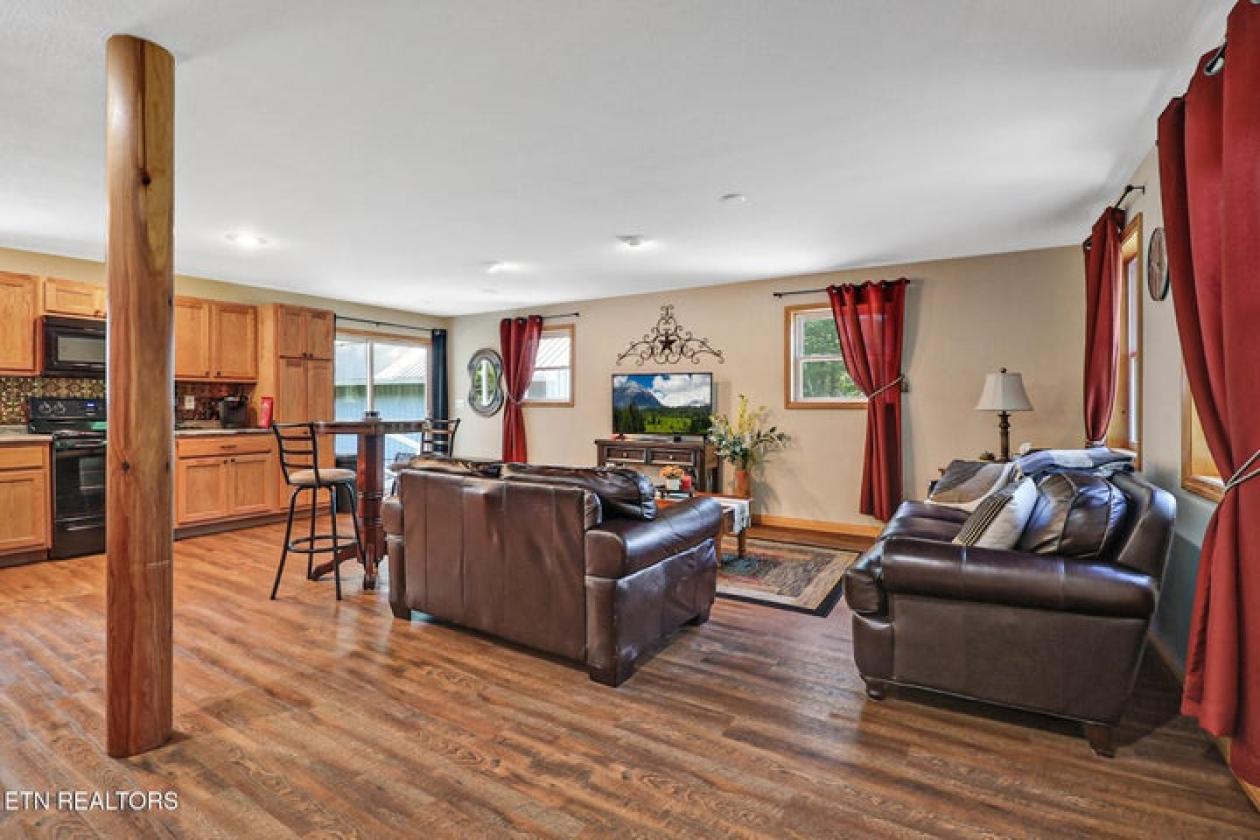 Craftsman home in White Oak community in BSF - photo 11