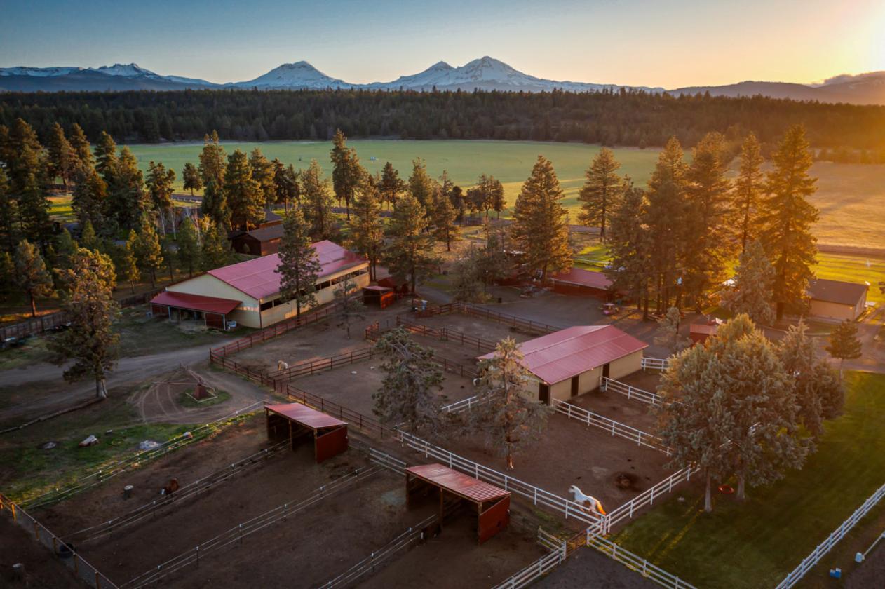 Spectacular Horse Facility near Sisters - photo 28