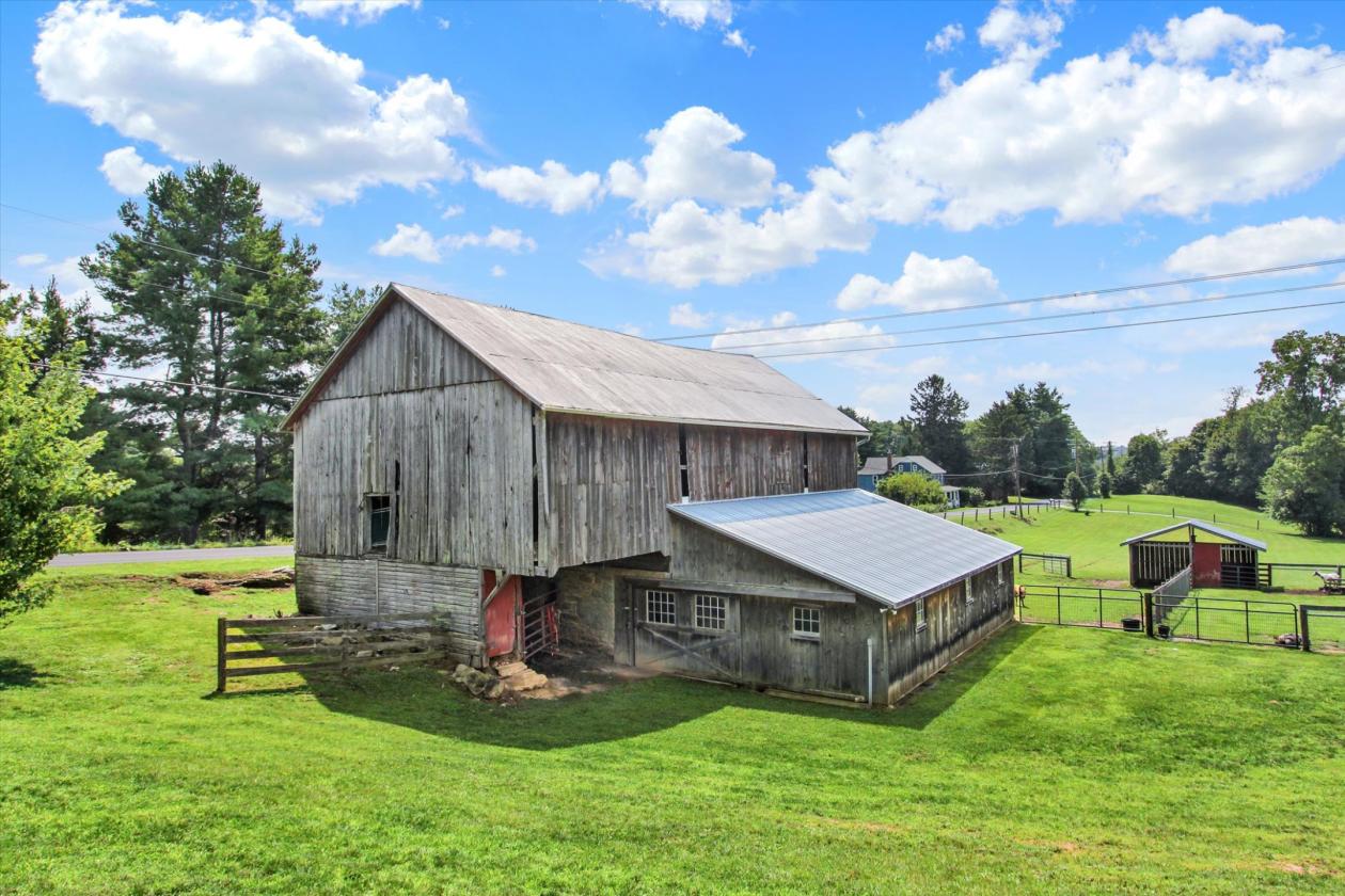 Central Maryland Small Horse Farm - photo 22