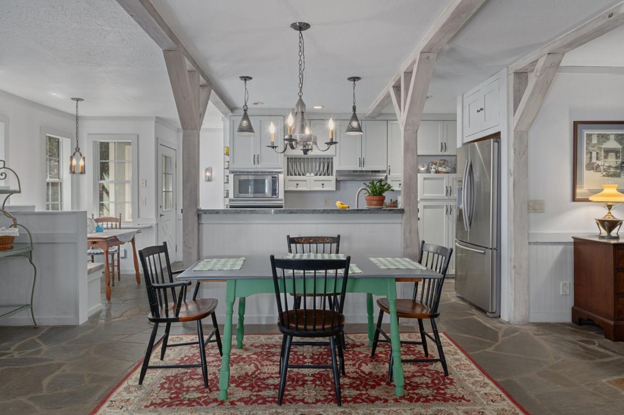 A Rare Equestrian Retreat in Pine Ridge Estates - photo 2