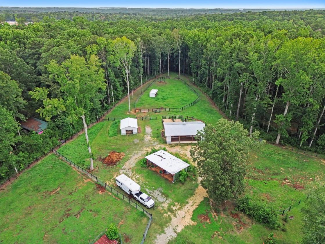 Turnkey Equestrian Property on 11+ Acres - photo 27