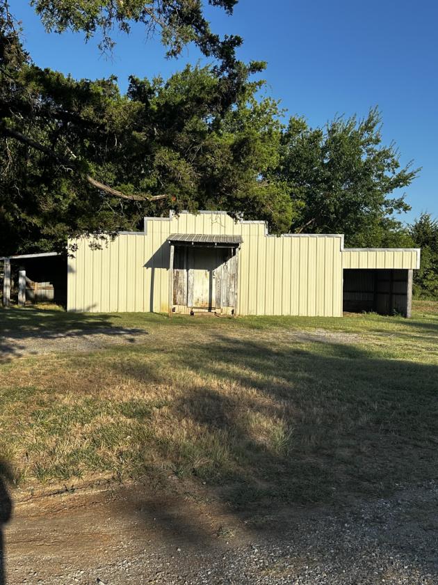 Custom built 1990 Ranch Style Home - Horse Barn - photo 22