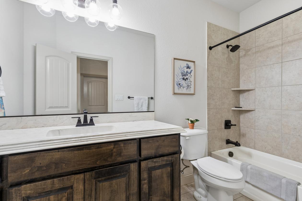 Luxury Acreage Living Without Compromise - photo 24