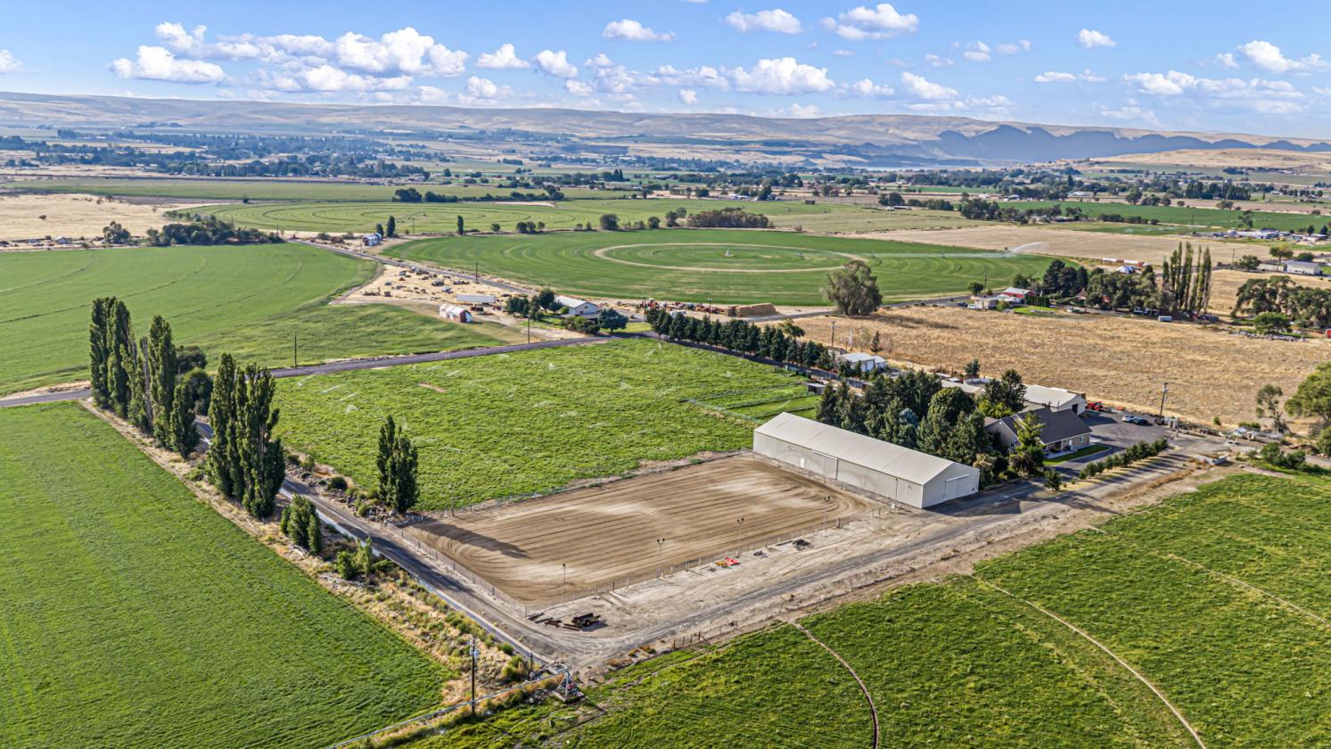 CENTRAL WASHINGTON EQUESTRIAN ESTATE - photo 1
