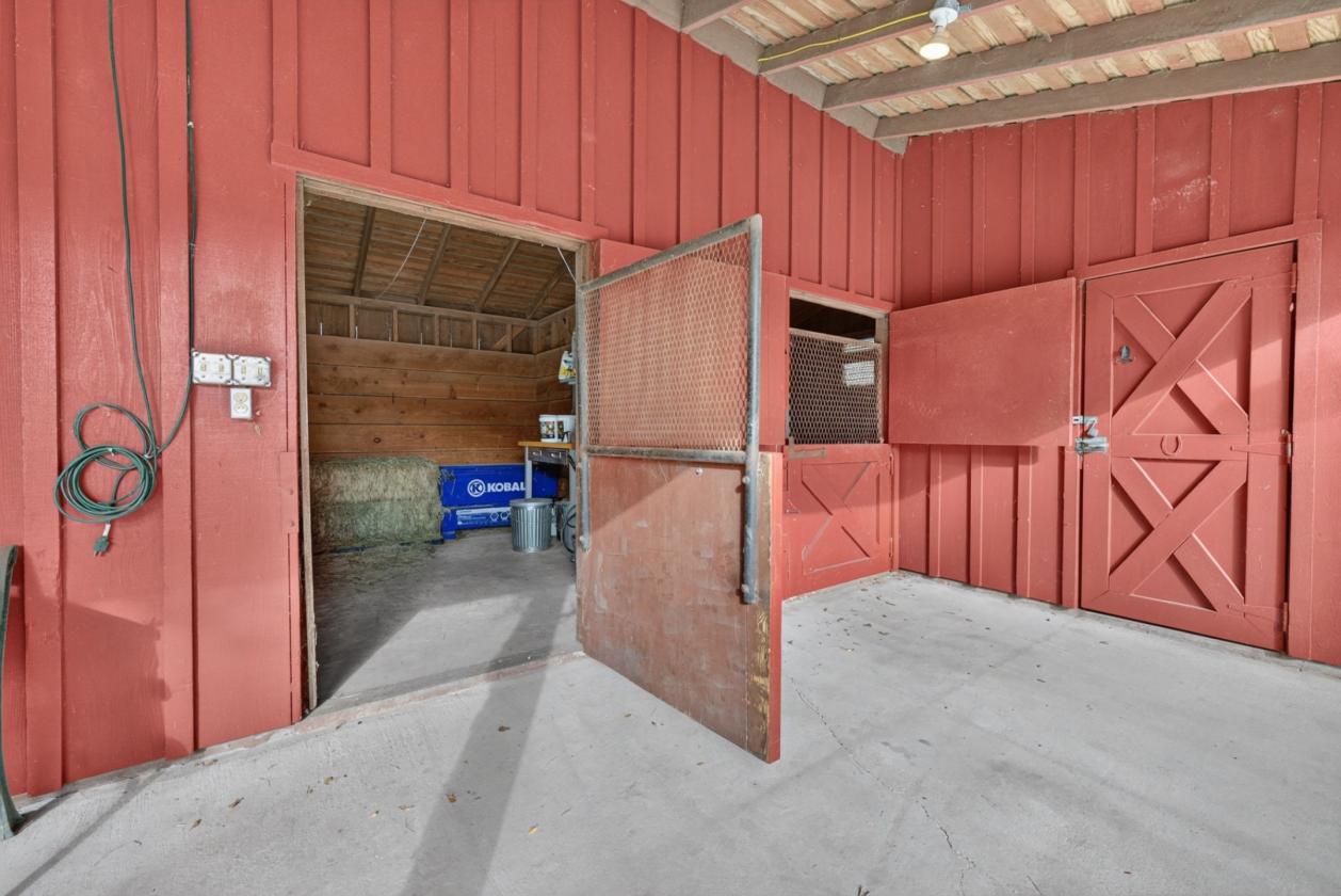 Exceptional Salinas Ranch:  Guest Quarters & Views - photo 17