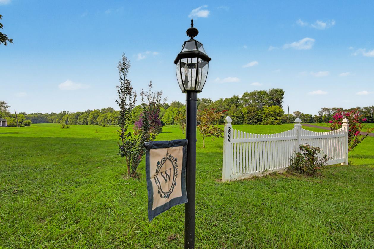 GORGEOUS PROPERTY WITH 12.72 ACRES - photo 5