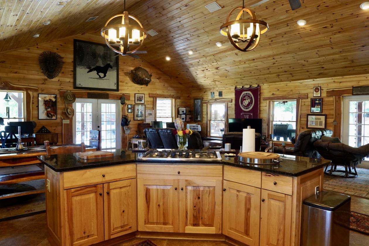 Exceptional gated equestrian estate - photo 11