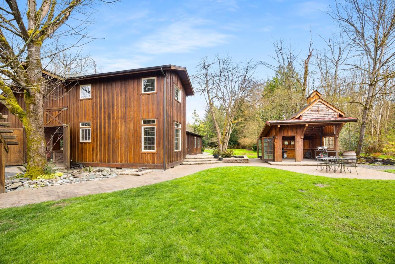 Humble Rustic Equestrian estate - photo 19