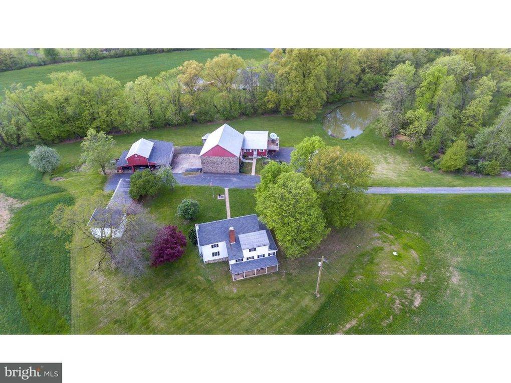 Picturesque 30 Acre Farm in Bucks County Quakertown, Bucks County