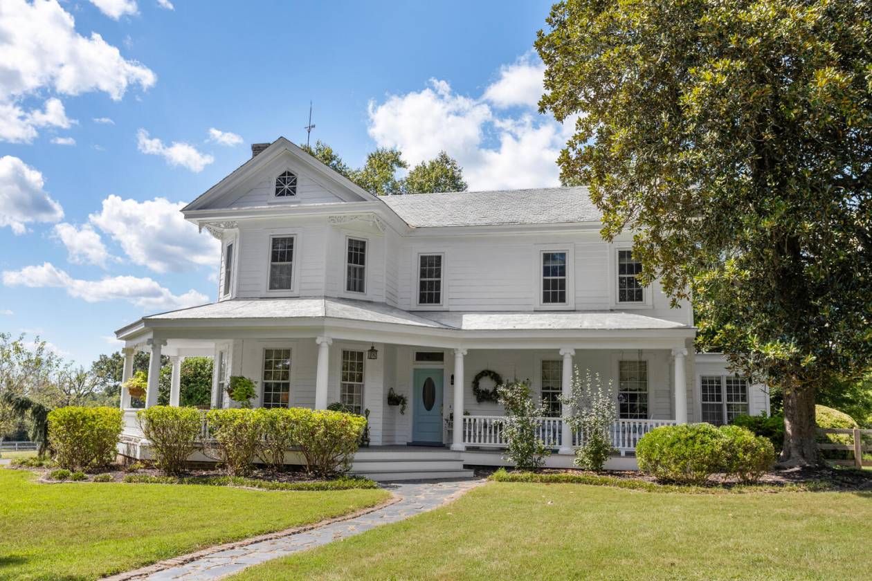 9.8 Acres: Multiple Fenced Pastures  - photo 3