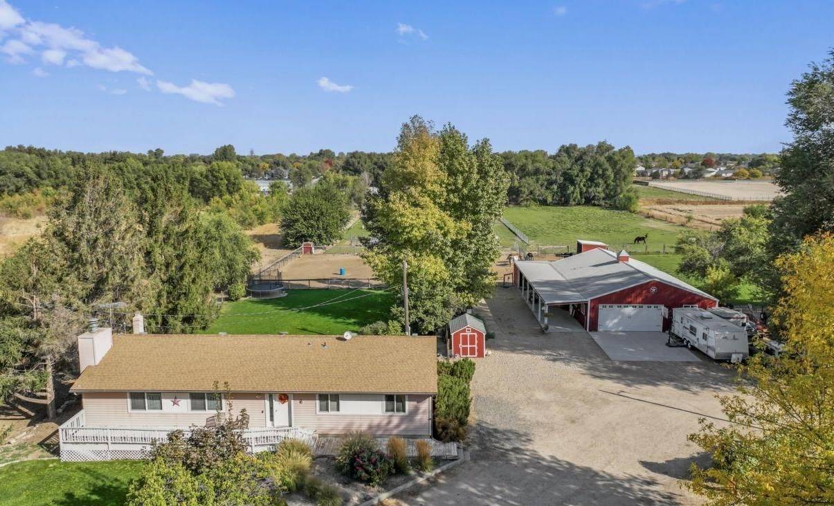 Horse Property for sale.