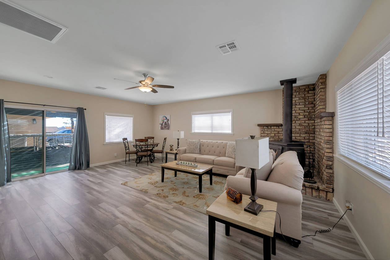 Stunning Single Story Ranch Home On 9 + Usable Acres Leona Valley