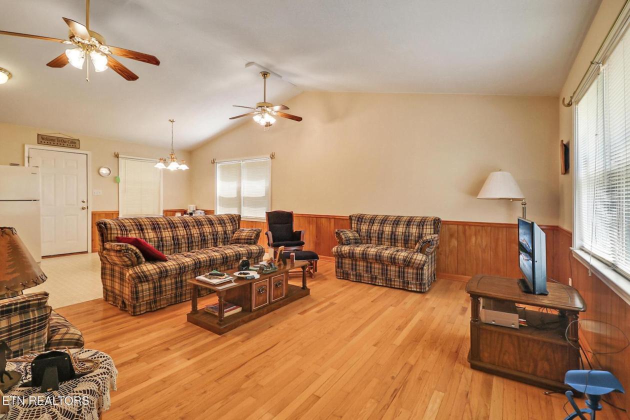 Cozy cabin in the woods, Big South Fork - photo 9