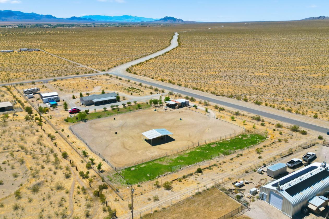 Hilltop Horse Property on 4.13 Fenced Acres — Ride - photo 4