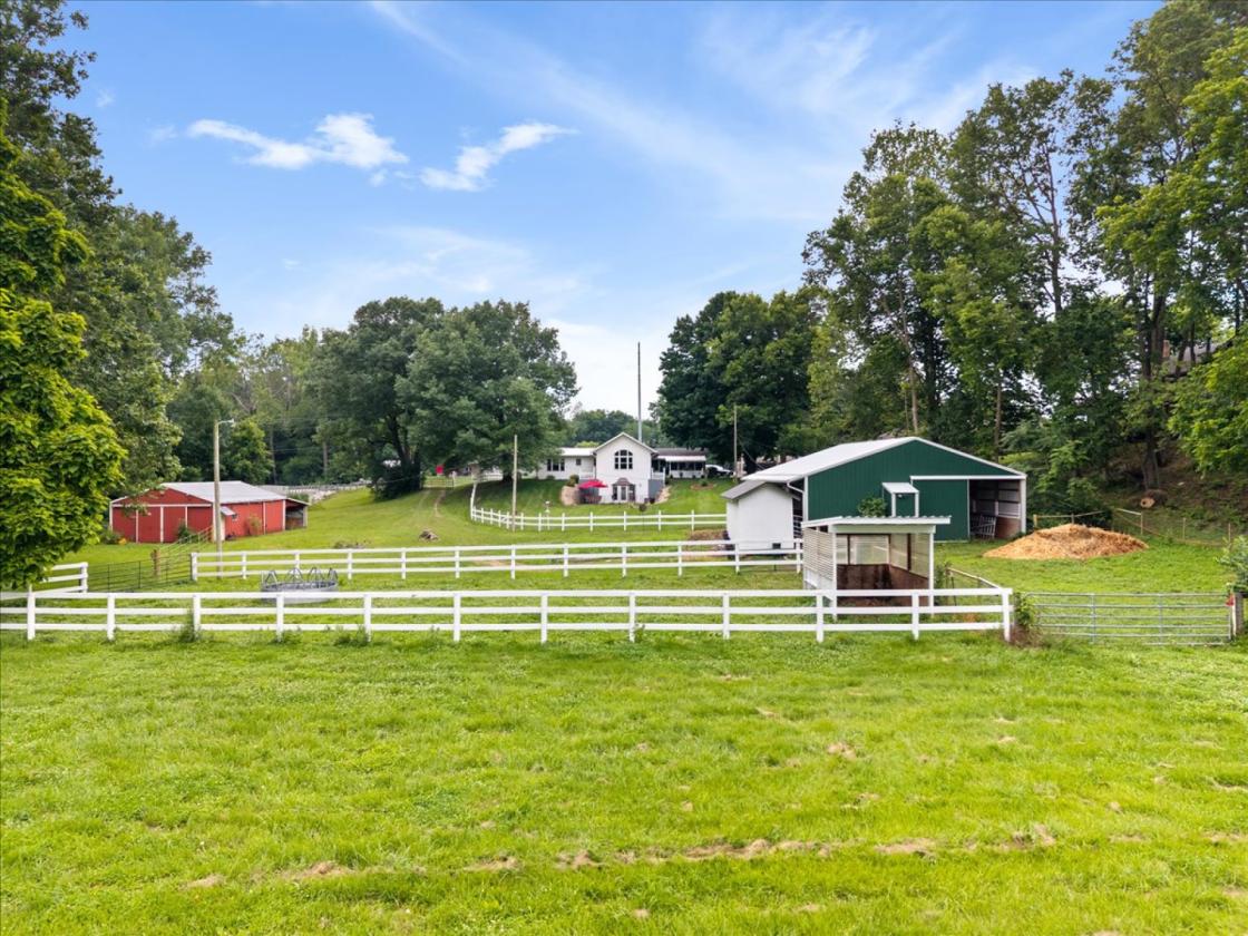 Nearly 12 acre horse farm! - photo 1