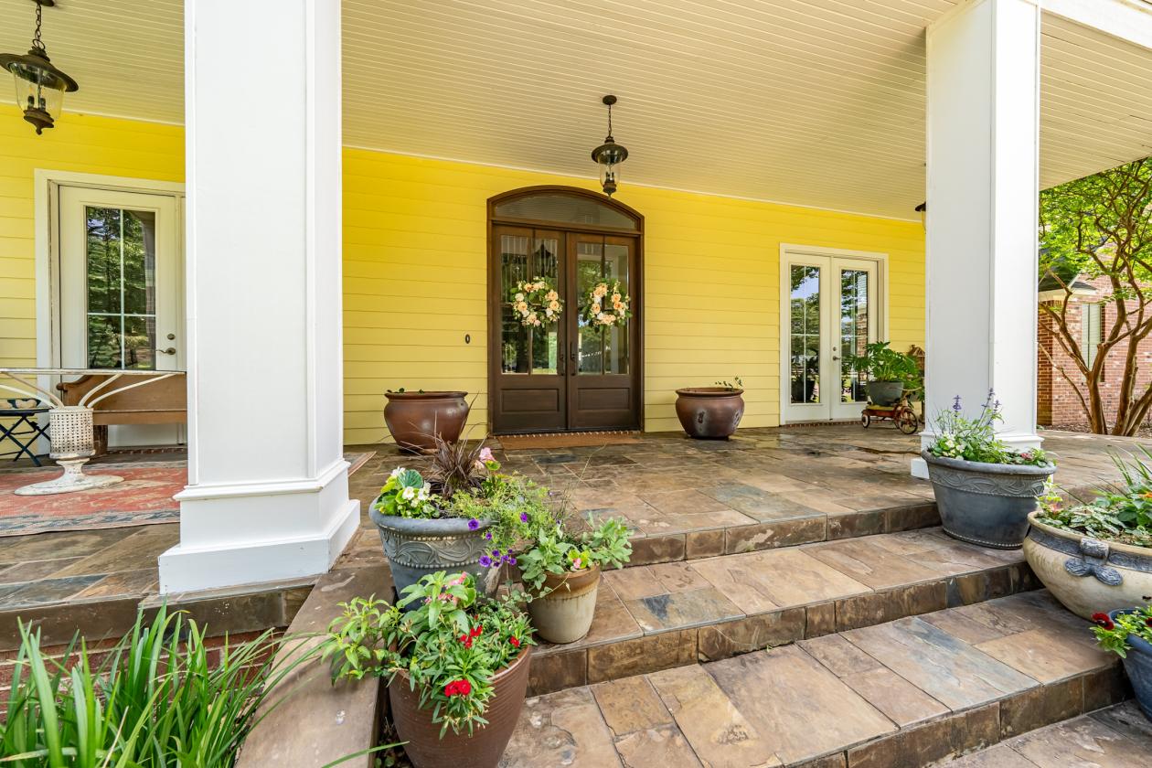 An Iconic Equestrian Estate - photo 11