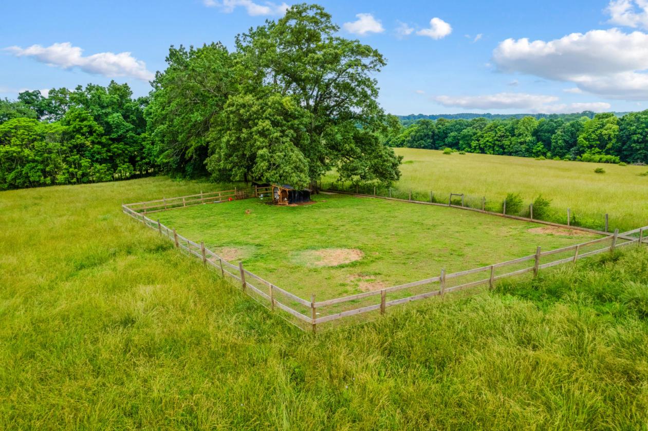 Magnificent Property on 112 Acres - photo 13