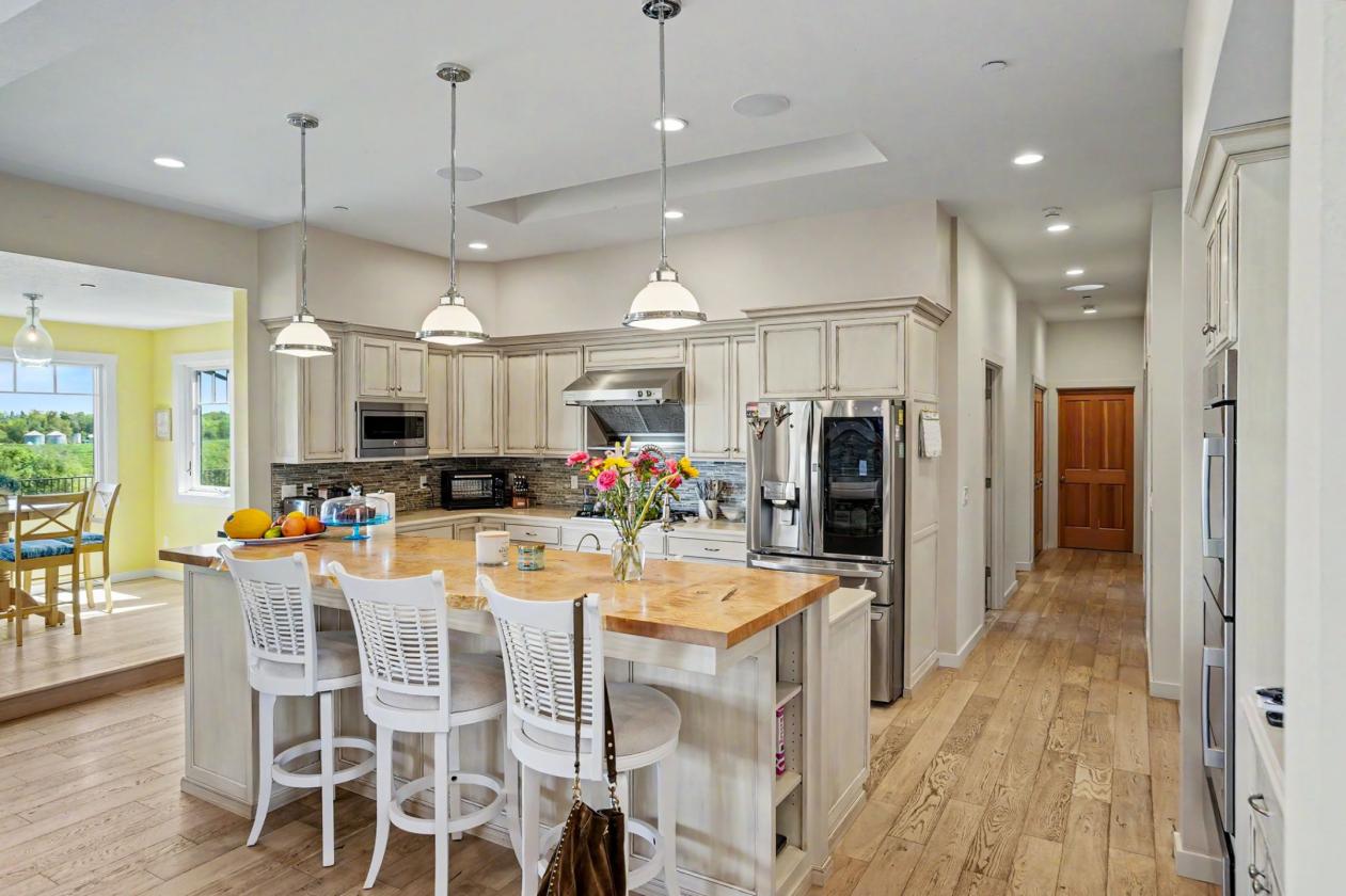 Sensational Equestrian Estate! - photo 6