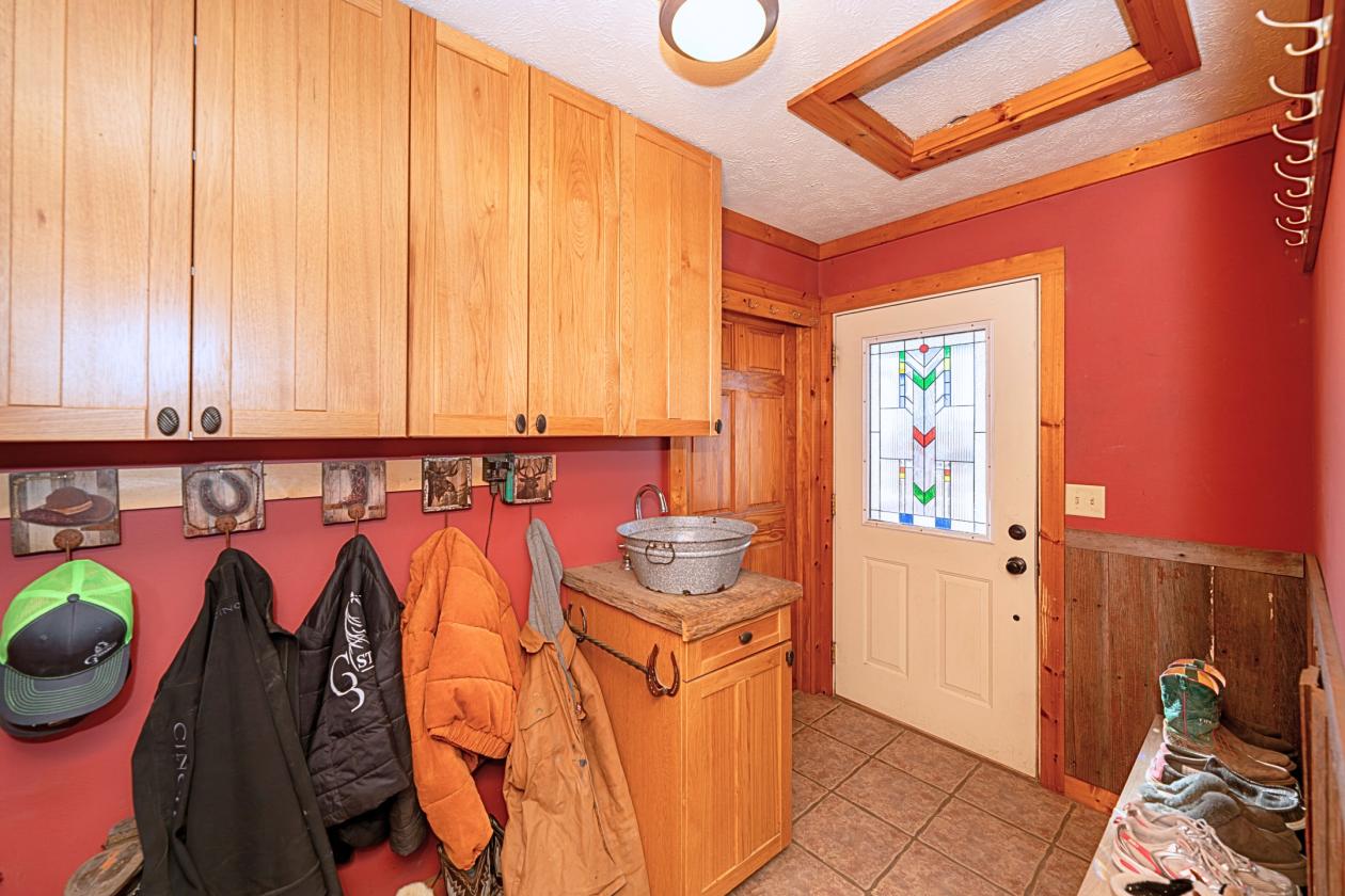 Income Producing Horse Boarding Facility - photo 26