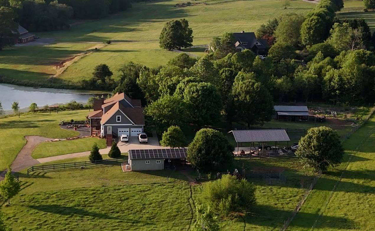 Horse Property for sale.