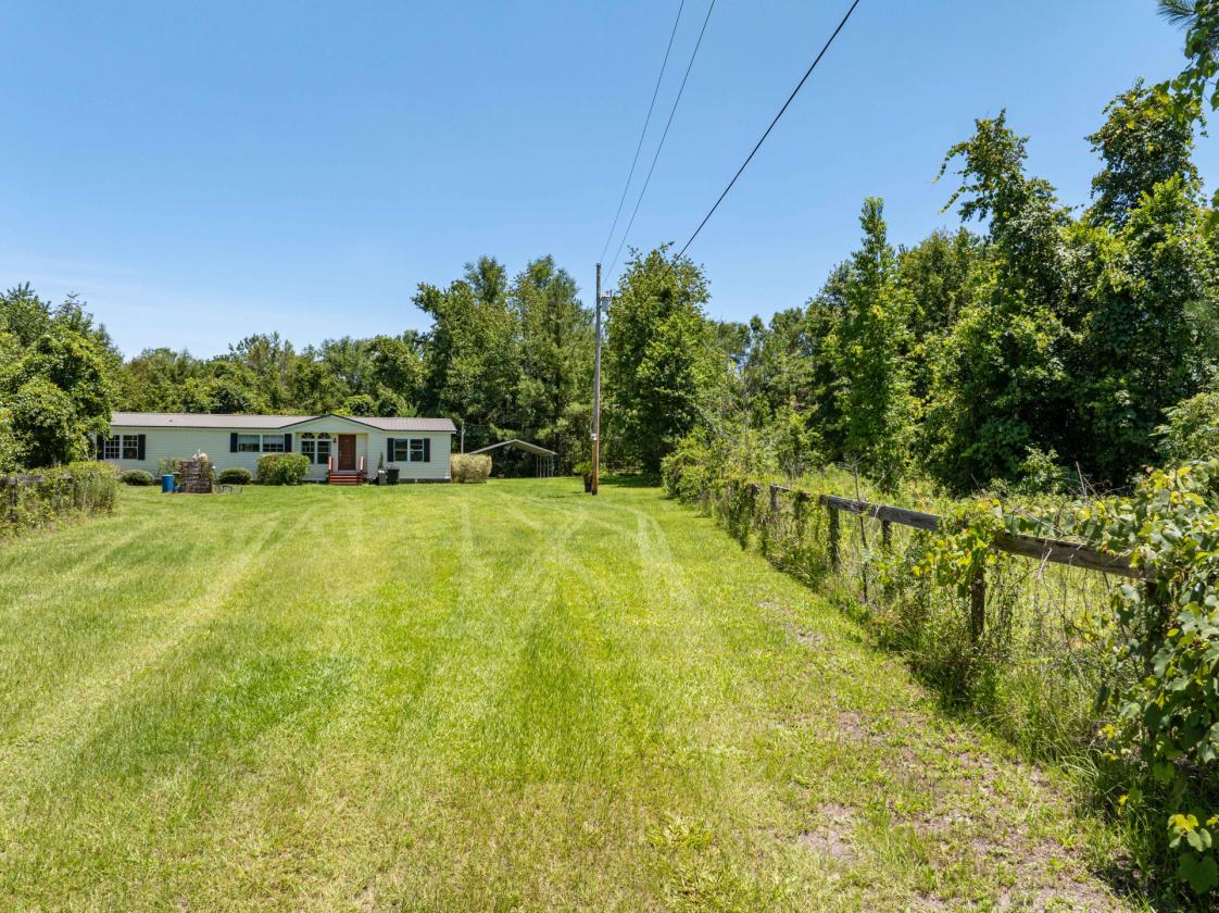 Beautiful Home and Acreage - photo 21