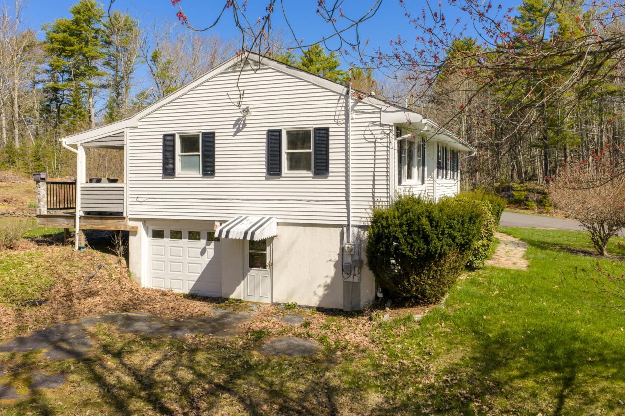 Split level ranch on 10 wooded acres in West Bath - photo 15