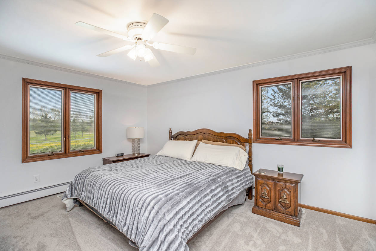 Horse farm for sale Plymouth, Washtenaw County, Michigan