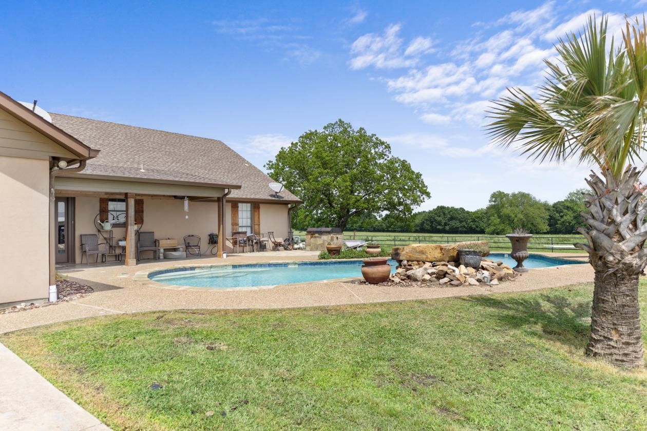 64 ACRE EQUASTRIAN RANCH WITH ARENA IN EAST TEXAS - photo 16