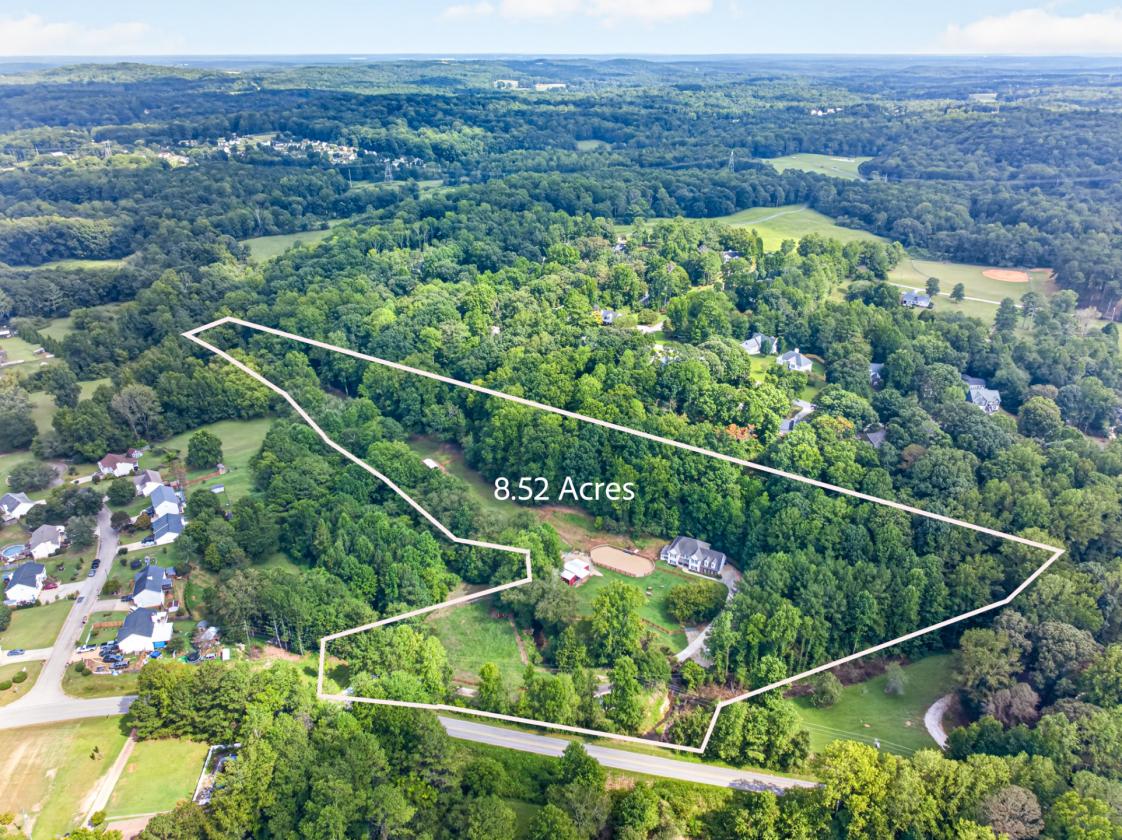 8.52 Acre horse farm with creek and home - photo 4
