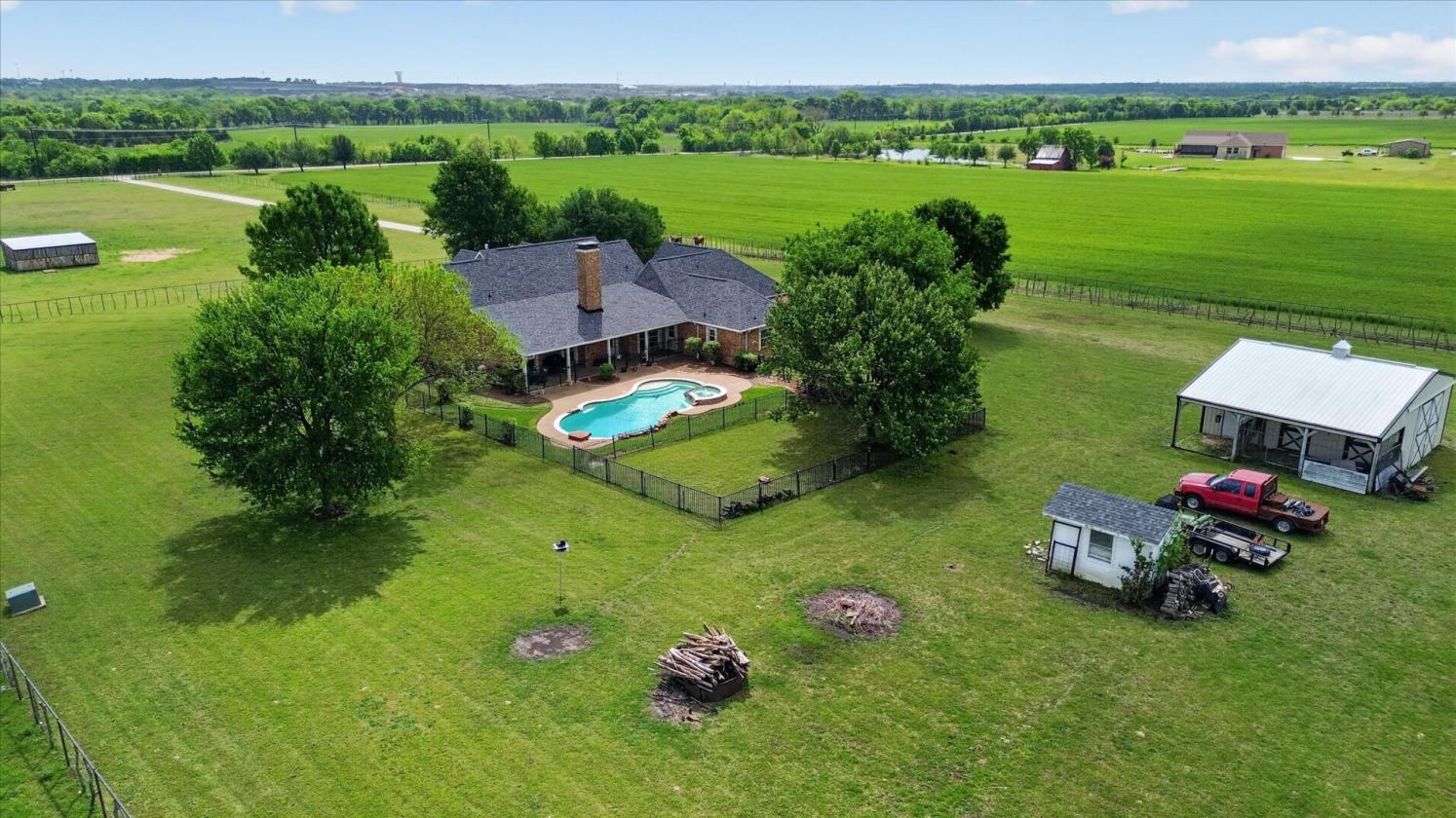 Lovely home with Pool on 9+/- AC Fully Pipe Fenced - photo 27
