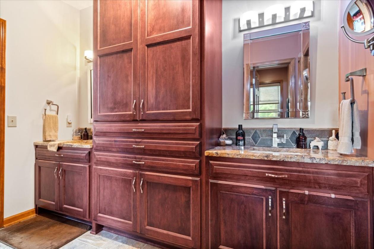 Nearly 12 acre horse farm! - photo 19